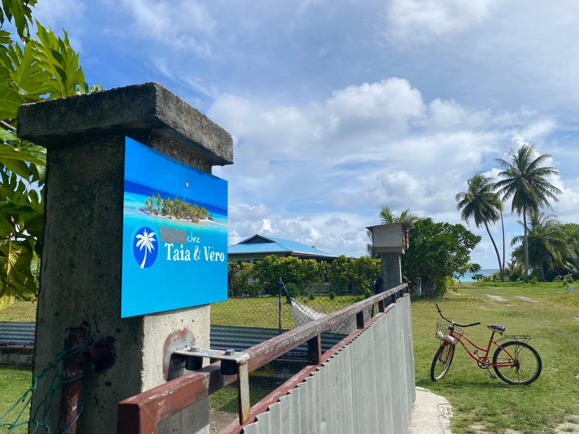 Chez Taia Et Vero Tiputa ภายนอก รูปภาพ