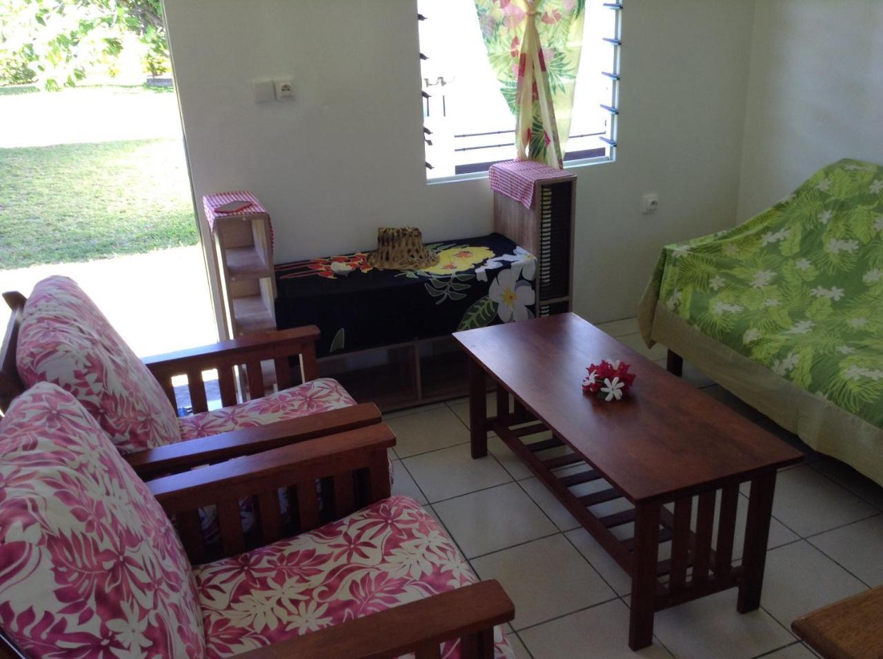 Chez Taia Et Vero Tiputa ภายนอก รูปภาพ